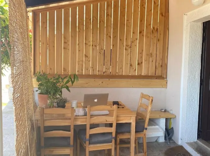 Vacation Ferienhaus Ustrine