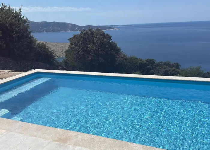 Vacation Ustrine