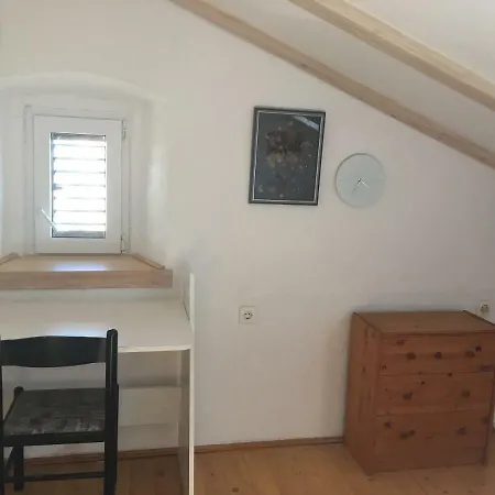 Vacation Ferienhaus Ustrine